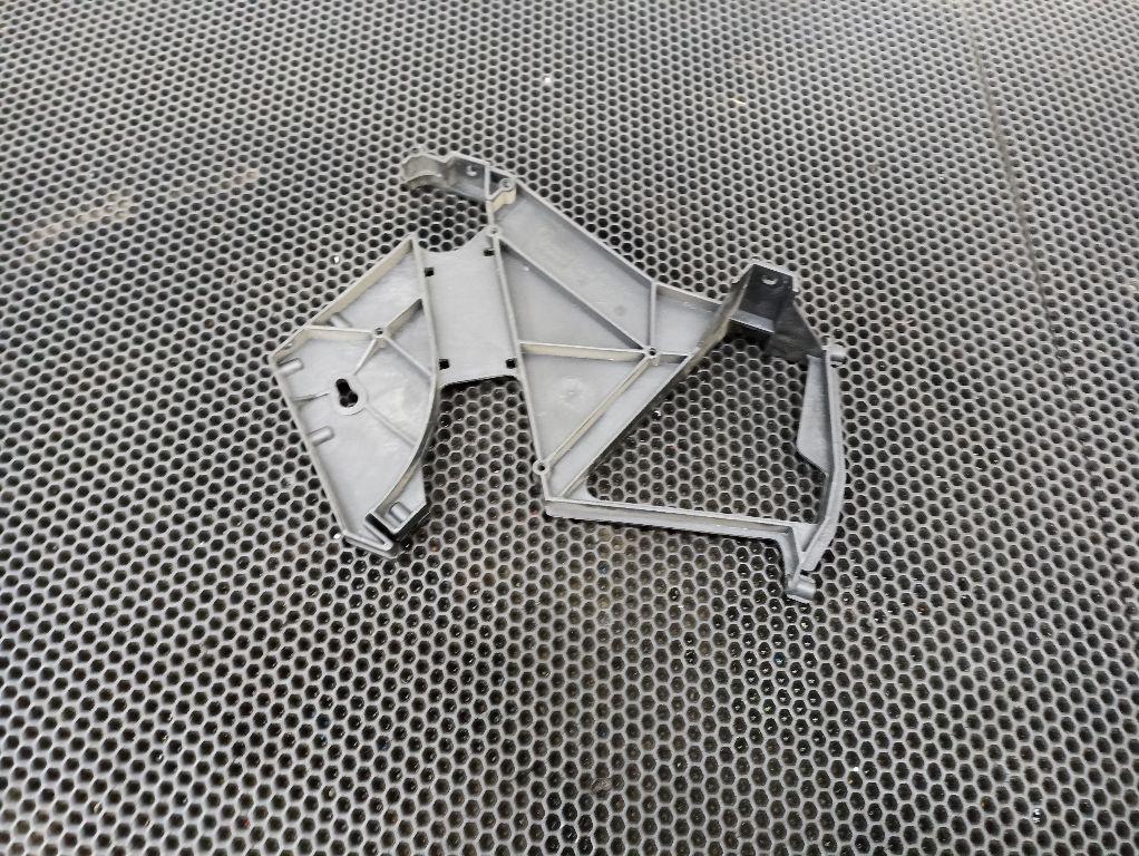 кронштейн (крепление) MAN TGL 1 поколение 2013, 81624300030 - фото №1