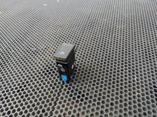 кнопка обогрева заднего стекла Volkswagen Transporter T4 2002, 700959621