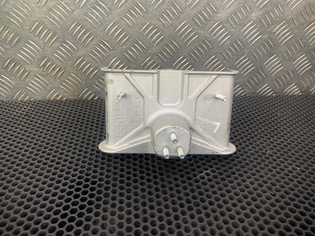 кронштейн (крепление) Bentley Flying Spur 2 поколение 2015, 3W0864329 - фото №1