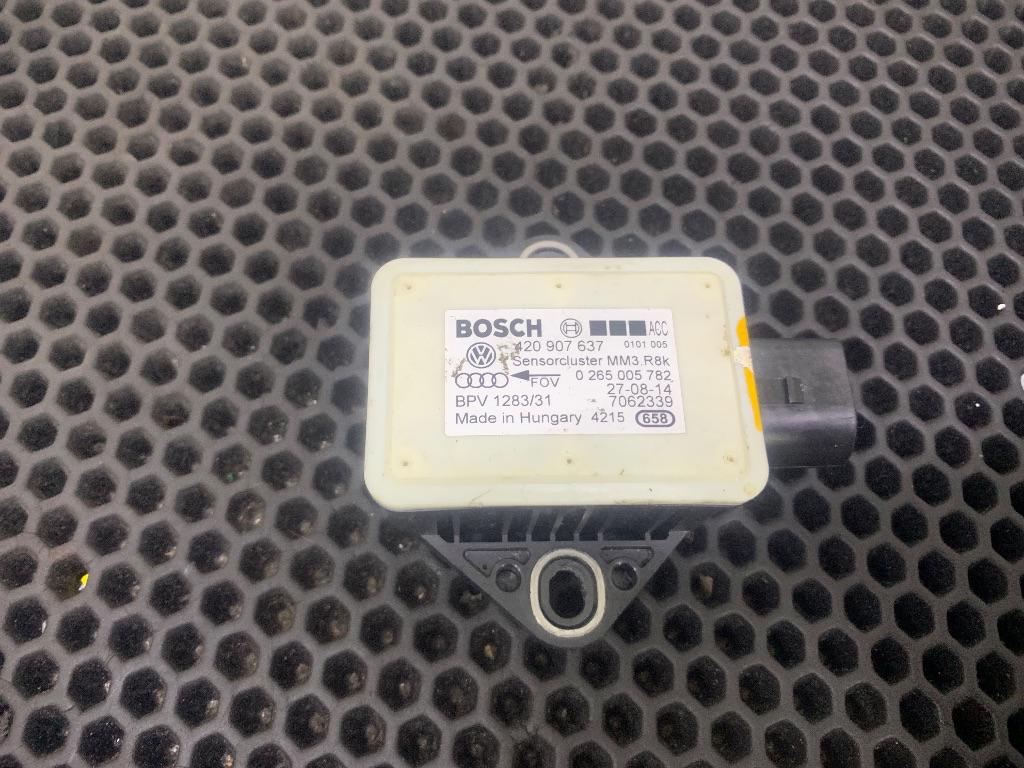 датчик ускорения Bentley Flying Spur 2 поколение 2015, 420907637 - фото №1