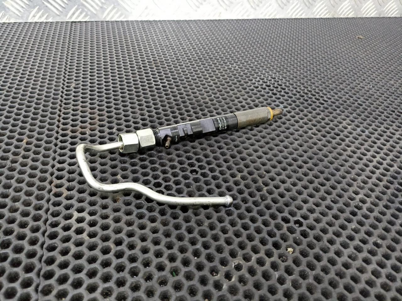 форсунка Renault Duster 1 поколение 2015, 166000897 - фото №1