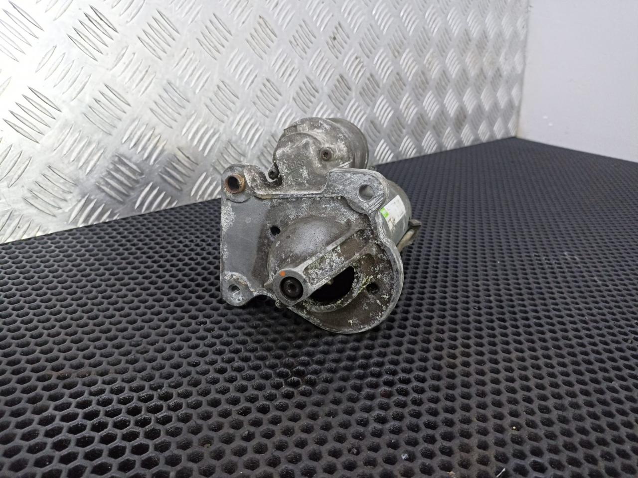 стартер Ford Focus 3 поколение 2011, 8V2111000AE - фото №1