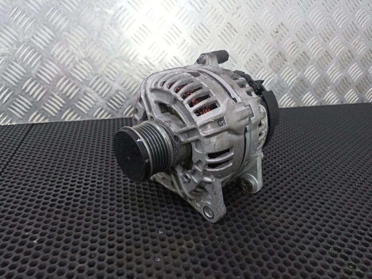 генератор Renault Megane 2 поколение 2005, 8200728292, 23100JD10A - фото №1