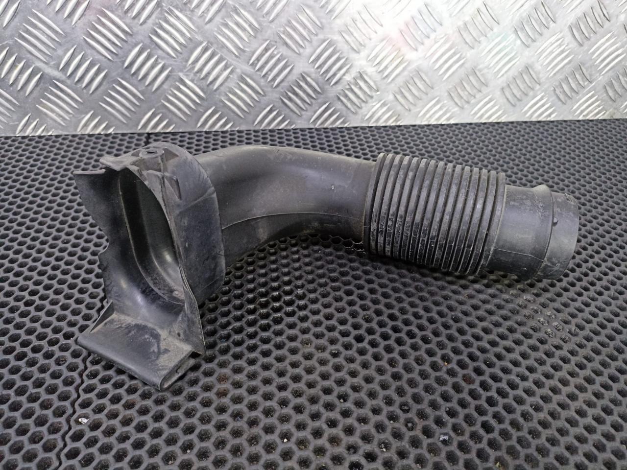 патрубок воздушного фильтра Ford Transit Custom 1 поколение 2016, BK219A675CE - фото №1