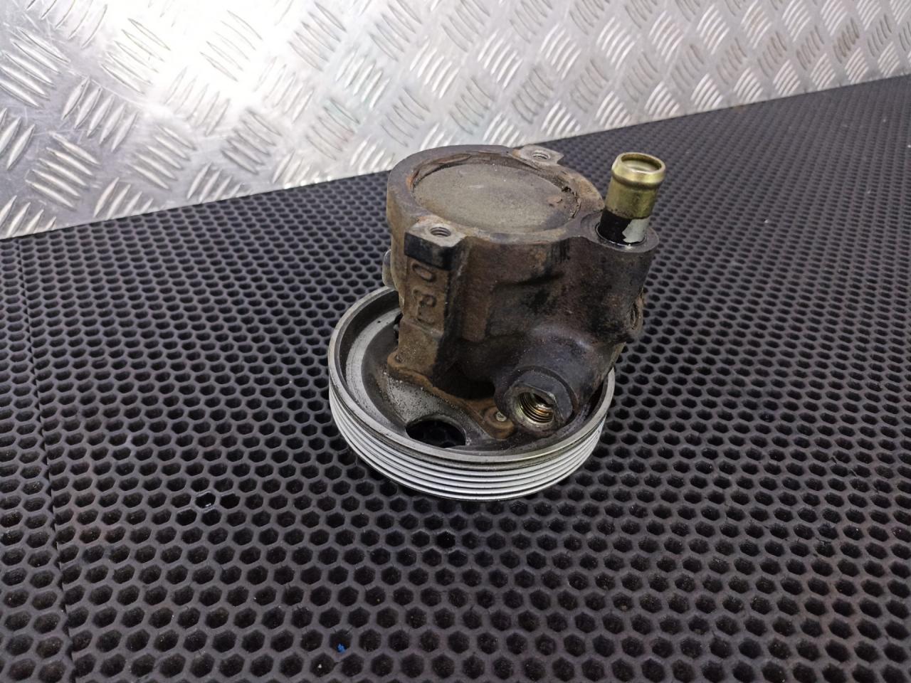 насос гидроусилителя руля Renault Logan 1 поколение 2006, 7700431286 - фото №1