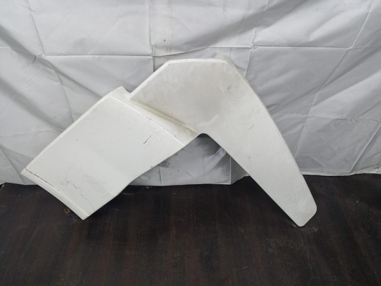 дефлектор (обтекатель) кабины MAN TGX 1 поколение 2013, 81629100248 - фото №1