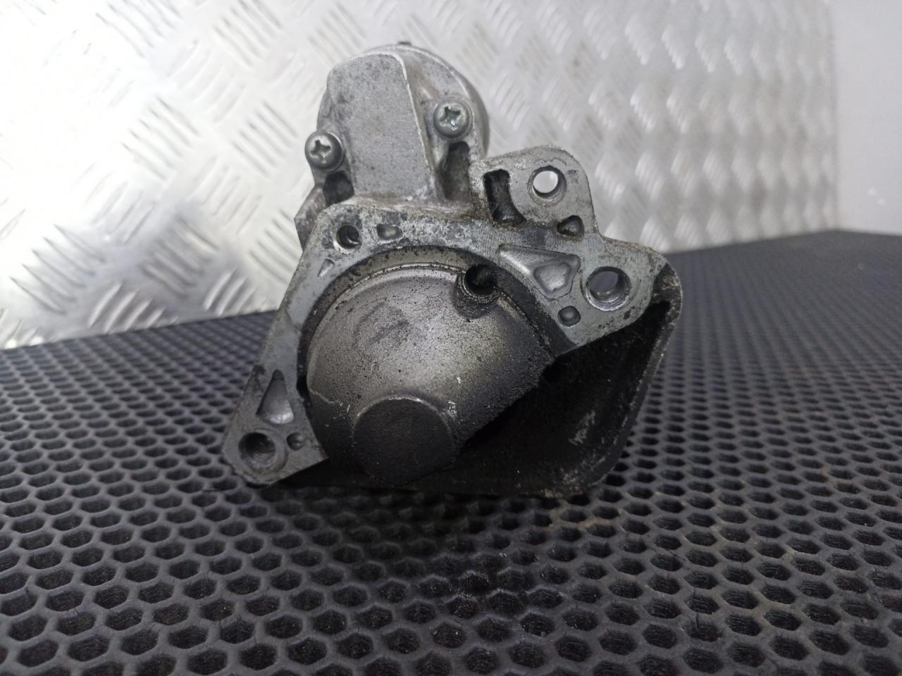 стартер Renault Kangoo 2 поколение 2009, 8200584675 - фото №1