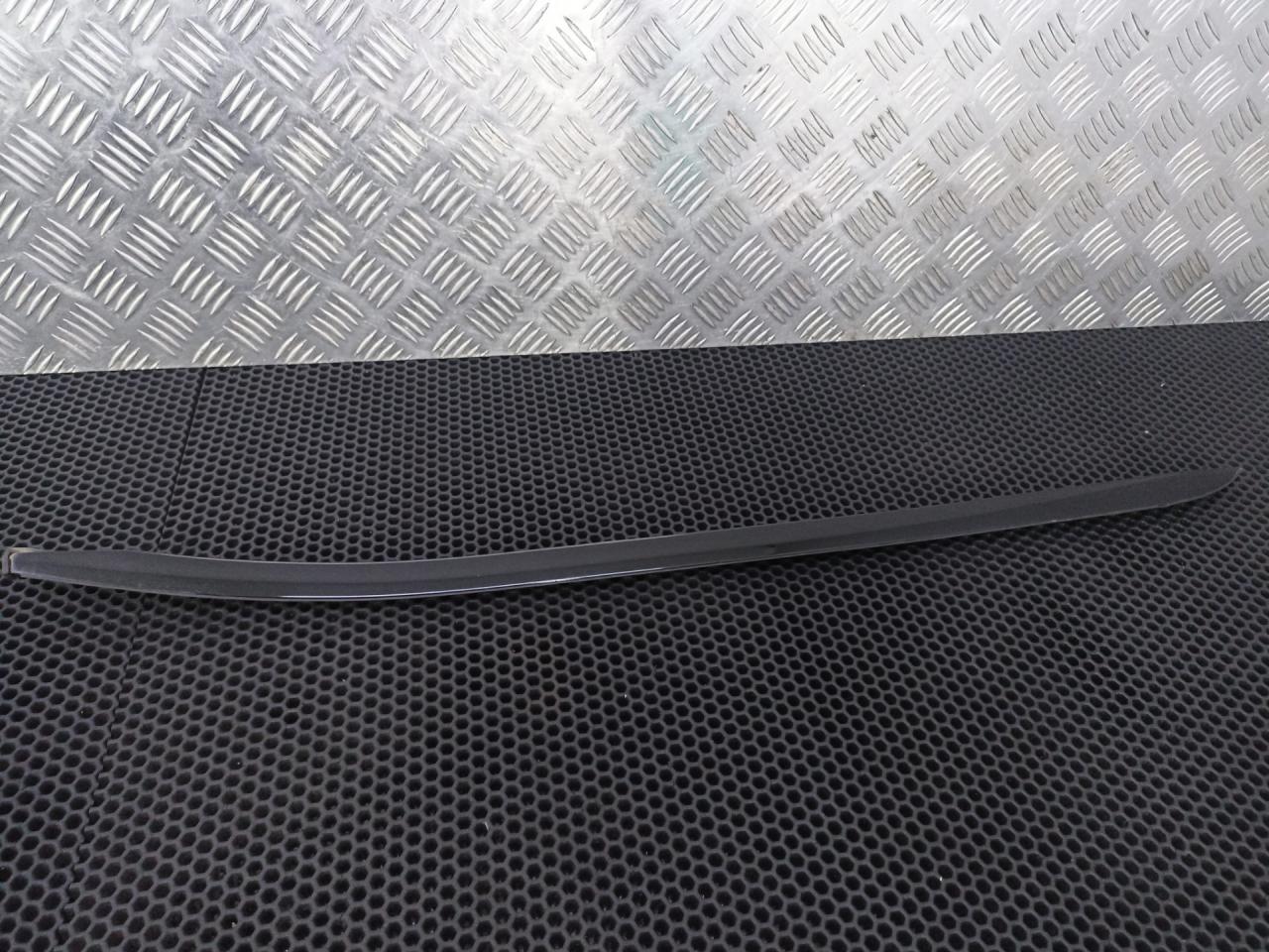 молдинг лобового стекла Bentley Flying Spur 2 поколение 2015, 4W0854327 - фото №1