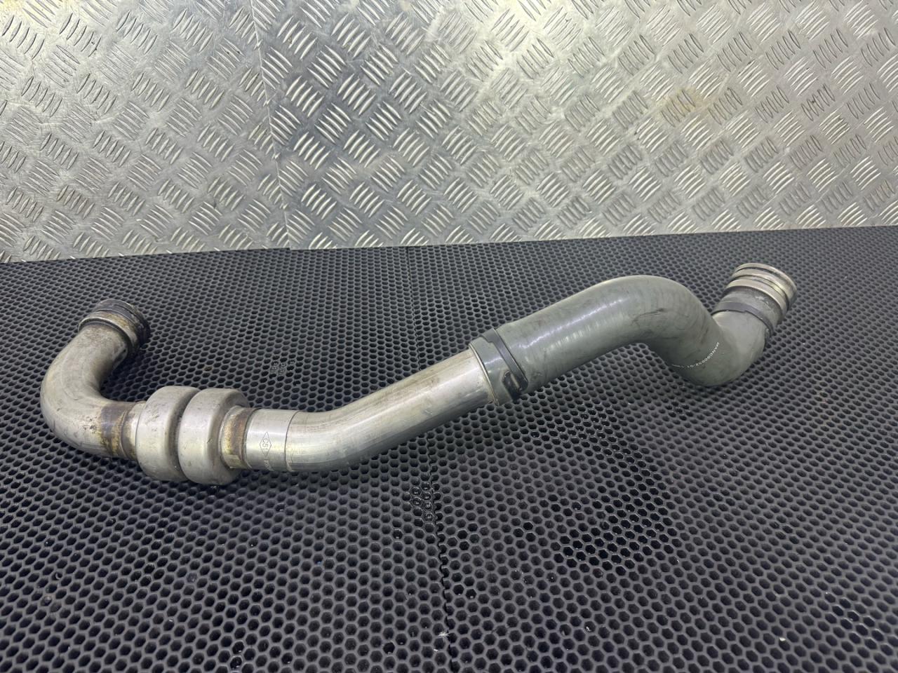 патрубок интеркулера Renault Megane 3 поколение 2011, 8200760281 - фото №1