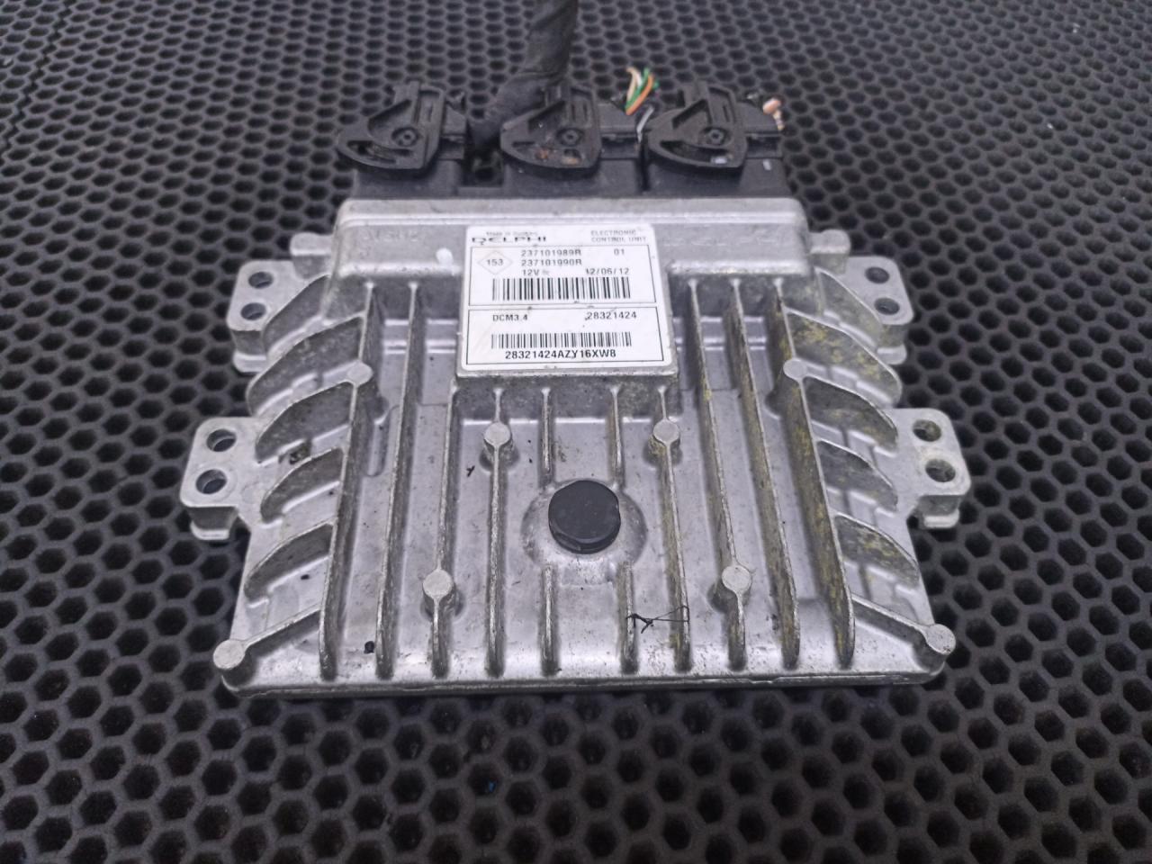 блок управления двигателем Renault Kangoo 2 поколение 2009, 1.5 л., 237101989R, 237101990R - фото №1