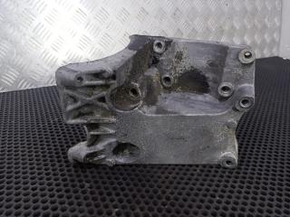 кронштейн компрессора кондиционера Ford Focus 2 поколение 2008, 1.6 л., HXDA, бензин, 4M5Q190624CC