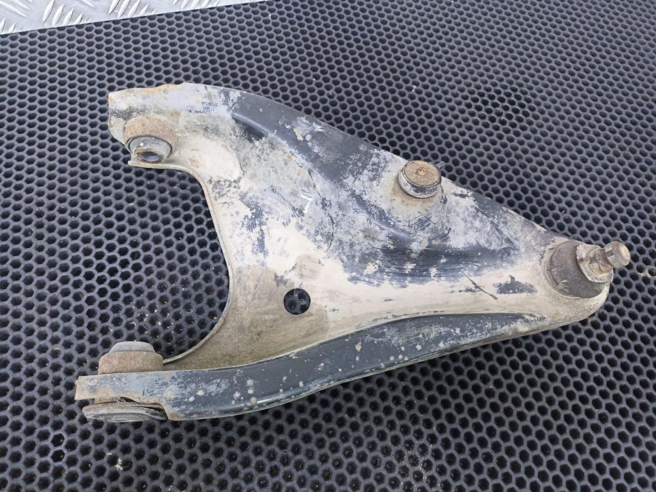 рычаг передний левый Renault Logan 1 поколение 2009, TC1729 - фото №1