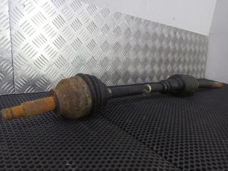 полуось передняя правая (приводной вал, ШРУС) Renault Trafic 2 поколение 2006, 8200452269