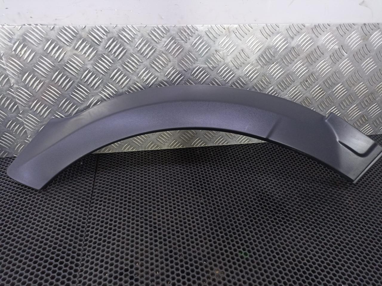 молдинг крыла Land Rover Range Rover Sport 2 поколение 2016, DK6228370A - фото №1