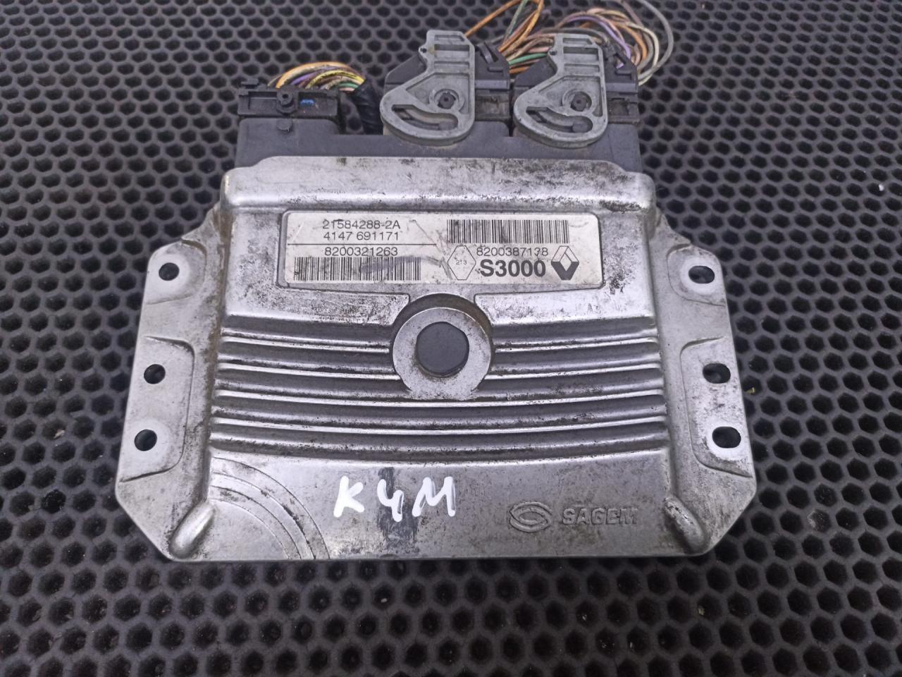 блок управления двигателем Renault Megane 2 поколение 2006, 8200321263, 8200387138 - фото №1