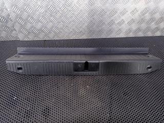 накладка внутренняя на заднюю панель кузова Mercedes-Benz S-Класс W221 2006, A2216900041