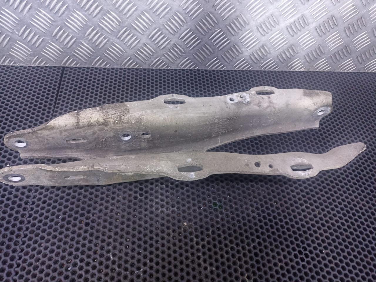 рычаг задний нижний Mercedes-Benz S-Класс W222/C217/A217 2016, 3.0 л., M 276.824, бензин, A2223520202 - фото №1