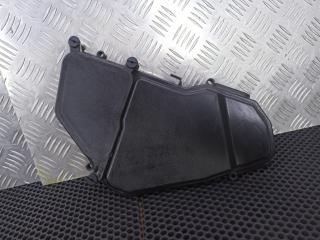 крышка блока предохранителей Volkswagen Touareg 2 поколение 2014, 7L0937576B