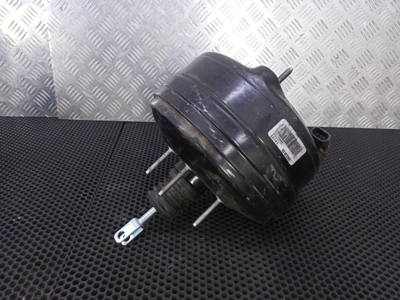 вакуумный усилитель тормозов Ford Mustang 6 поколение S550 2017, GR3C2B195 - фото №1