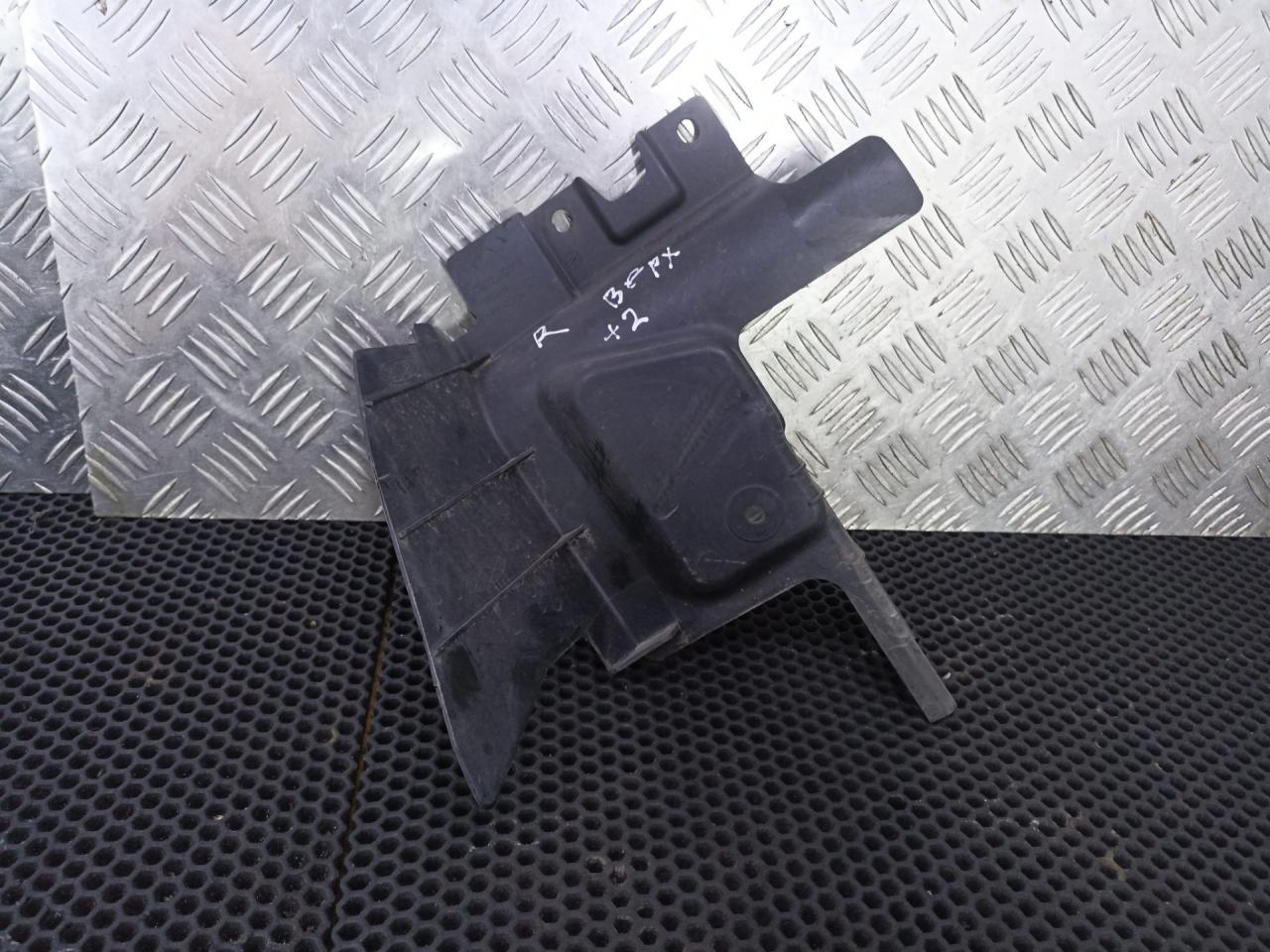 воздуховод (дефлектор) радиатора Nissan Qashqai+2 J10 2009, 62822JD50B - фото №1