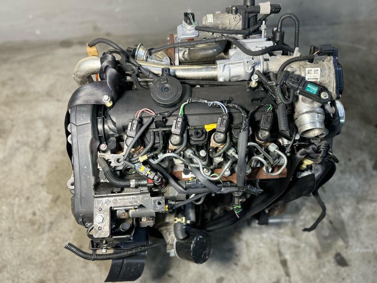 двигатель Renault Duster 1 поколение 2015, 8201688884, K9K858 - фото №1