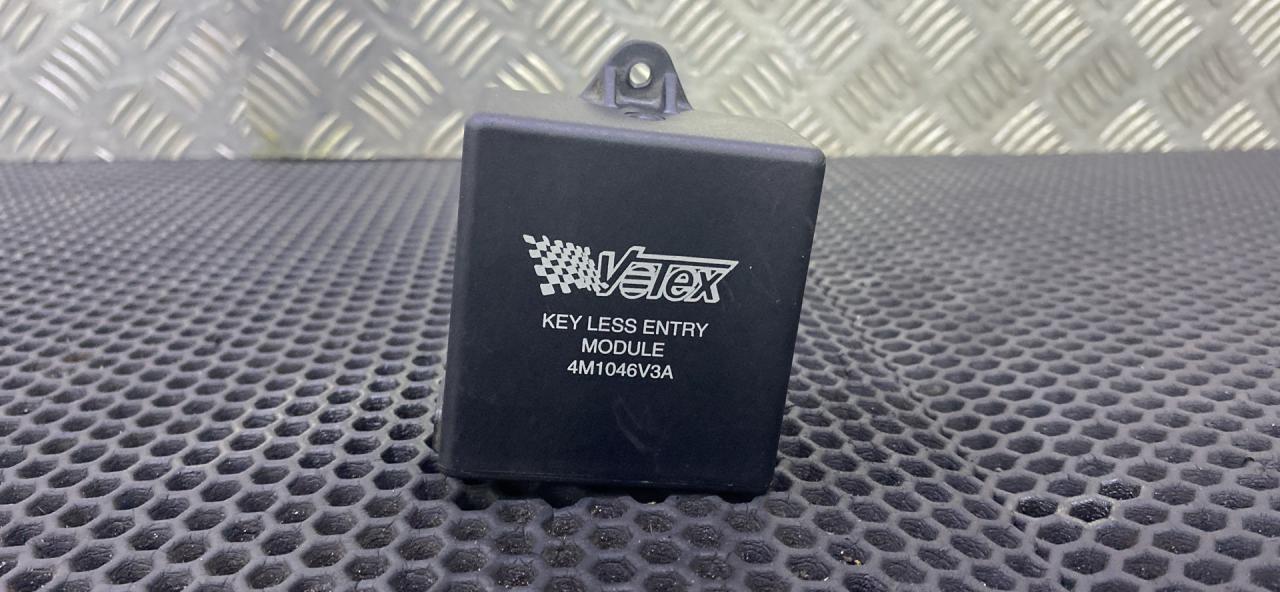 блок управления центральным замком Volkswagen Sharan 2 поколение (2010 - 2015), 4M1046V3A - фото №1