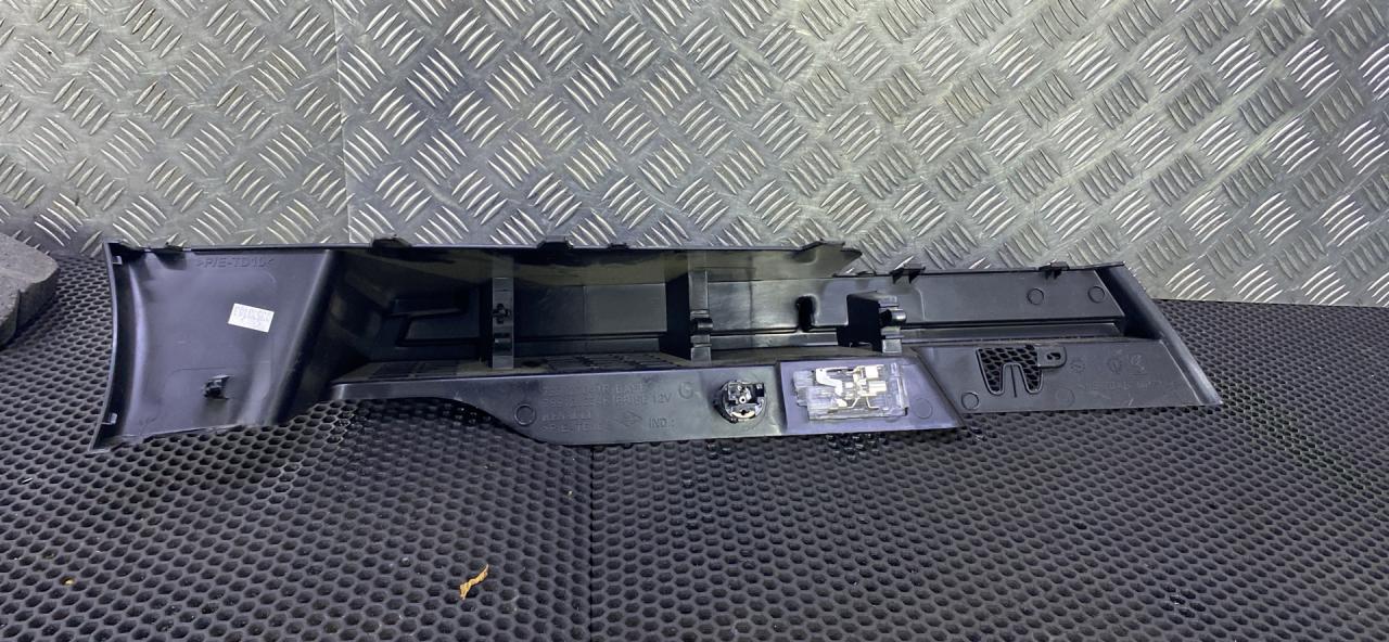 боковина кузова левая Renault Scenic 4 поколение (2016 - 2020), 799127041R - фото №1