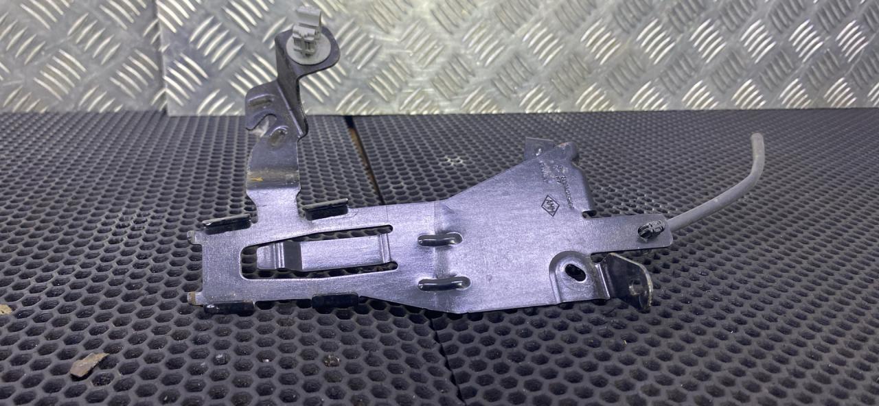 кронштейн (крепление) Renault Scenic 4 поколение (2016 - 2020), 149520160R - фото №1