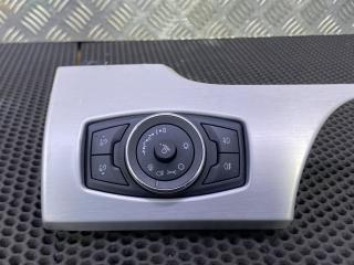 накладка на торпедо (консоль) Ford Mustang 6 поколение S550 2017, GR3B-13D168