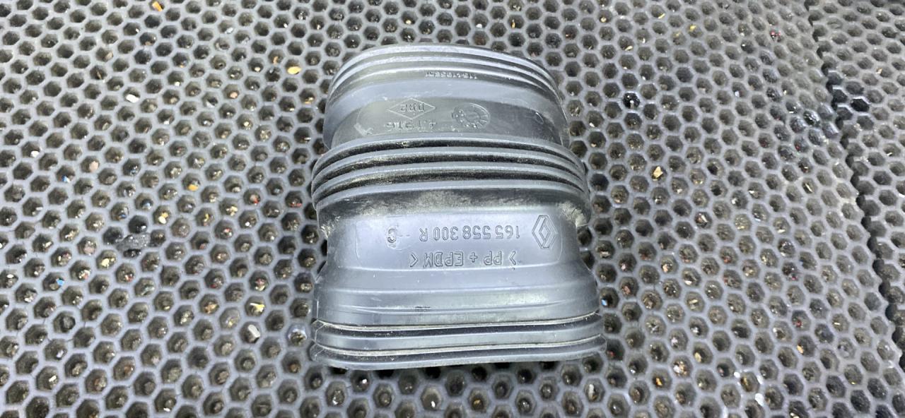 воздуховод (дефлектор) радиатора Renault Megane 4 поколение (2016 - 2020), 165558300R - фото №1