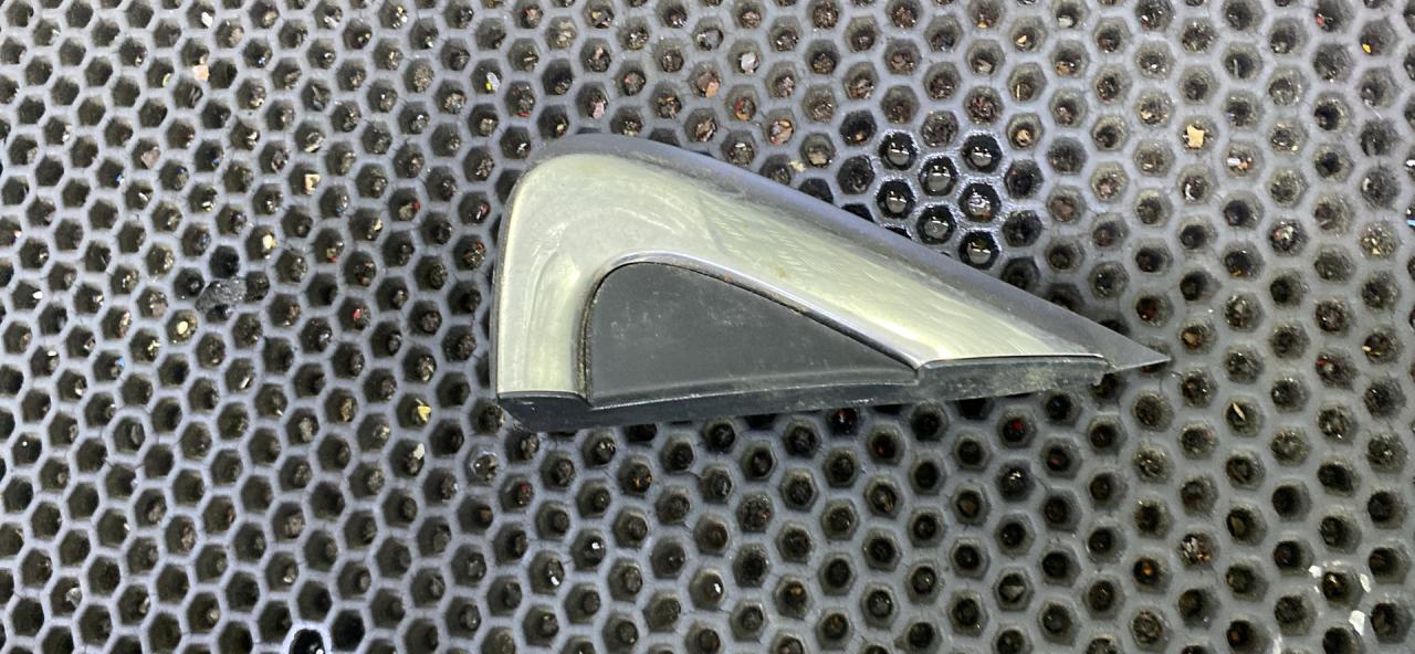 молдинг крыла Renault Kadjar 1 поколение 2018, 638755657R - фото №1