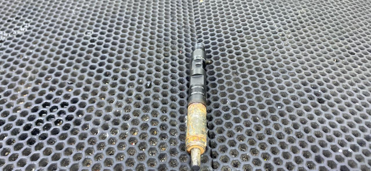 форсунка Renault Kangoo 2 поколение 2010, 166001137R - фото №1