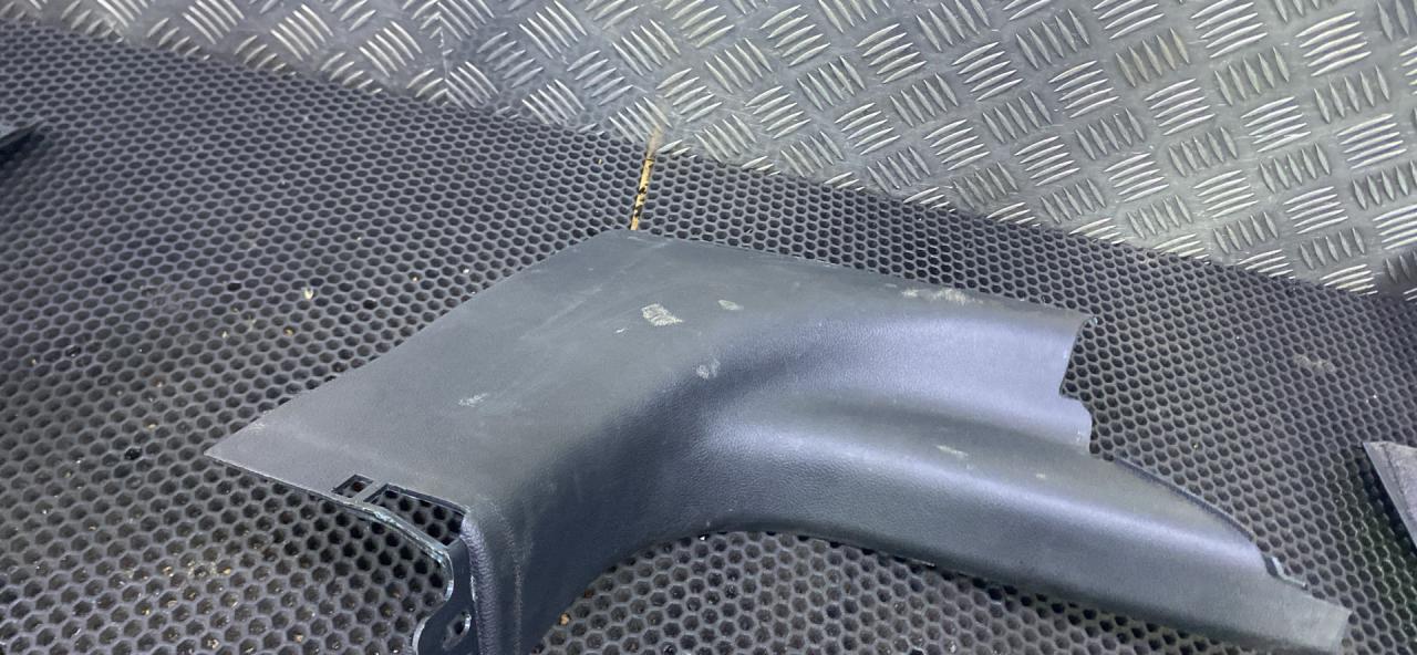 обшивка салона Ford Mustang 6 поколение S550, FR3B-6313201 - фото №1