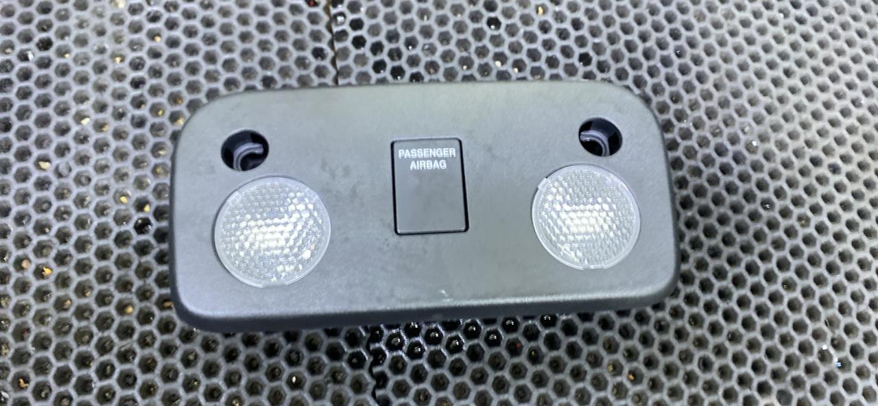 фонарь салона (плафон) Ford Mustang 6 поколение S550, FR3B-63519A58 - фото №1