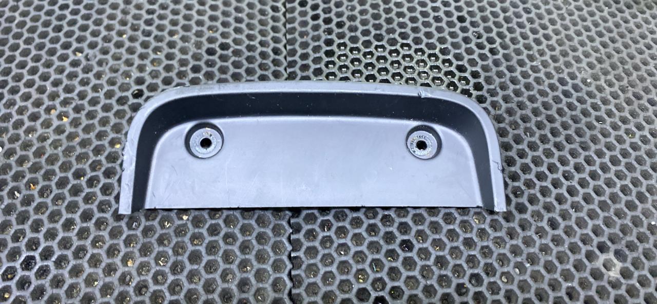 накладка на торпедо (консоль) Ford Mustang 6 поколение S550, FR3B63045P04-A - фото №1