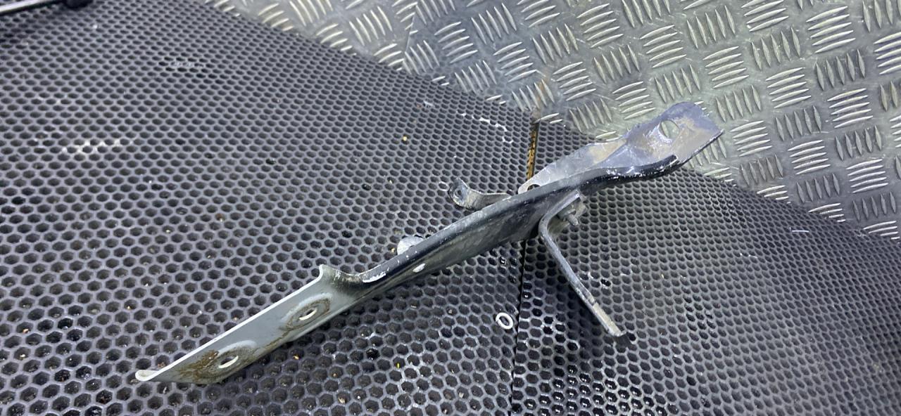 крепление крыла переднего левого Renault Megane 4 поколение (2016 - 2020), 63141699R - фото №1