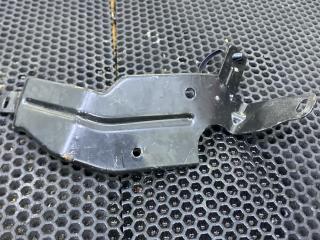 кронштейн (крепление) Renault Kadjar 1 поколение (2015 - 2018), 241375728R