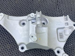 кронштейн генератора Renault Duster 2 поколение (2021 - 2026), 117104555R