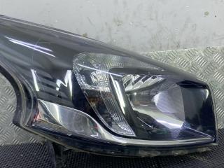 фара правая Opel Vivaro B 2016, 260101200R