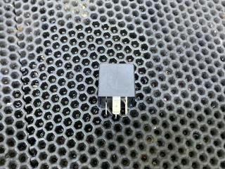 реле накала свечей Skoda Octavia 1 поколение (A4) [рестайлинг] (2000 - 2010), 4B0955531A