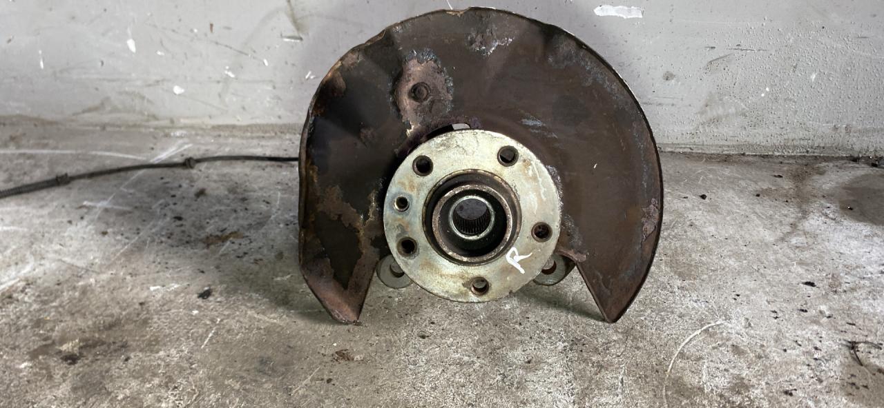 кулак поворотный правый Volkswagen Transporter T5 (2003 - 2009), 7H0407 - фото №1