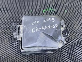 короб предохранителей Renault Clio 3 поколение (2005 - 2009), 8200587123