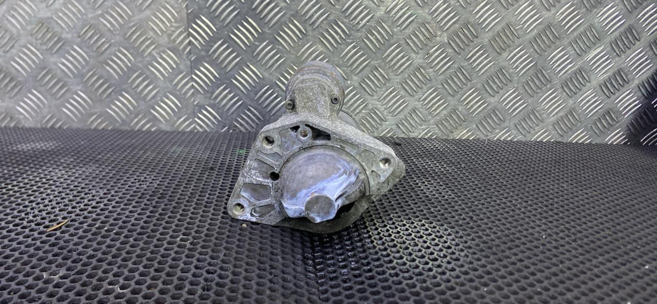 стартер Opel Vivaro B 2016, 233000106R-A - фото №1