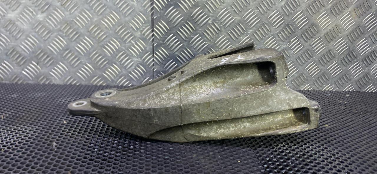 кронштейн двигателя Volkswagen Transporter T5 (2003 - 2009), 7E0199370 - фото №1