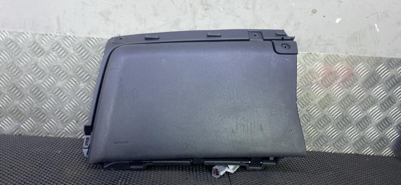 бардачок Ford Mustang 6 поколение S550, GR3B-6306008 - фото №1