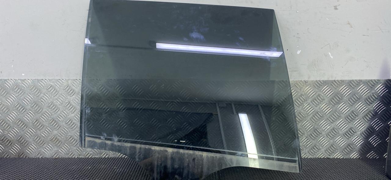 стекло двери задней правой BMW X5 F15 2014, 43R0115132 - фото №1