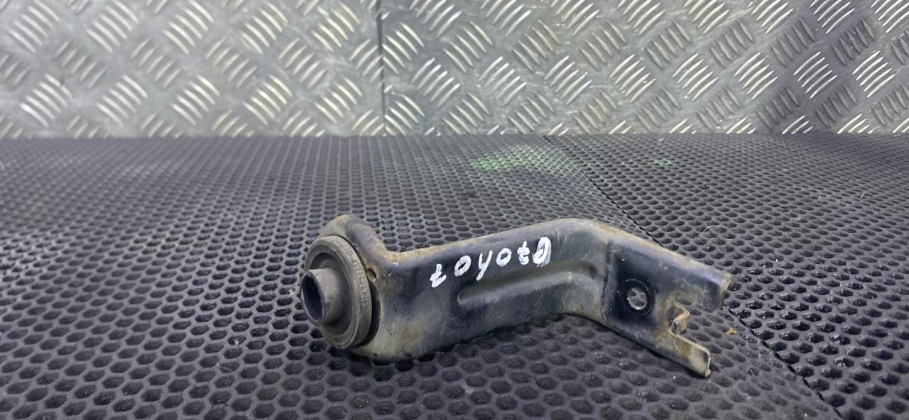 кронштейн радиатора Toyota Verso 1 поколение 2011, 16523-0R010 - фото №1