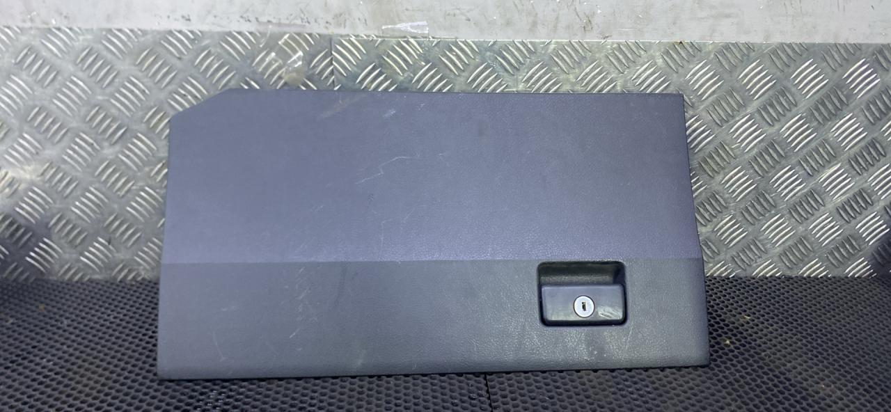 бардачок Toyota Verso 1 поколение 2011, 55551-0F020 - фото №1