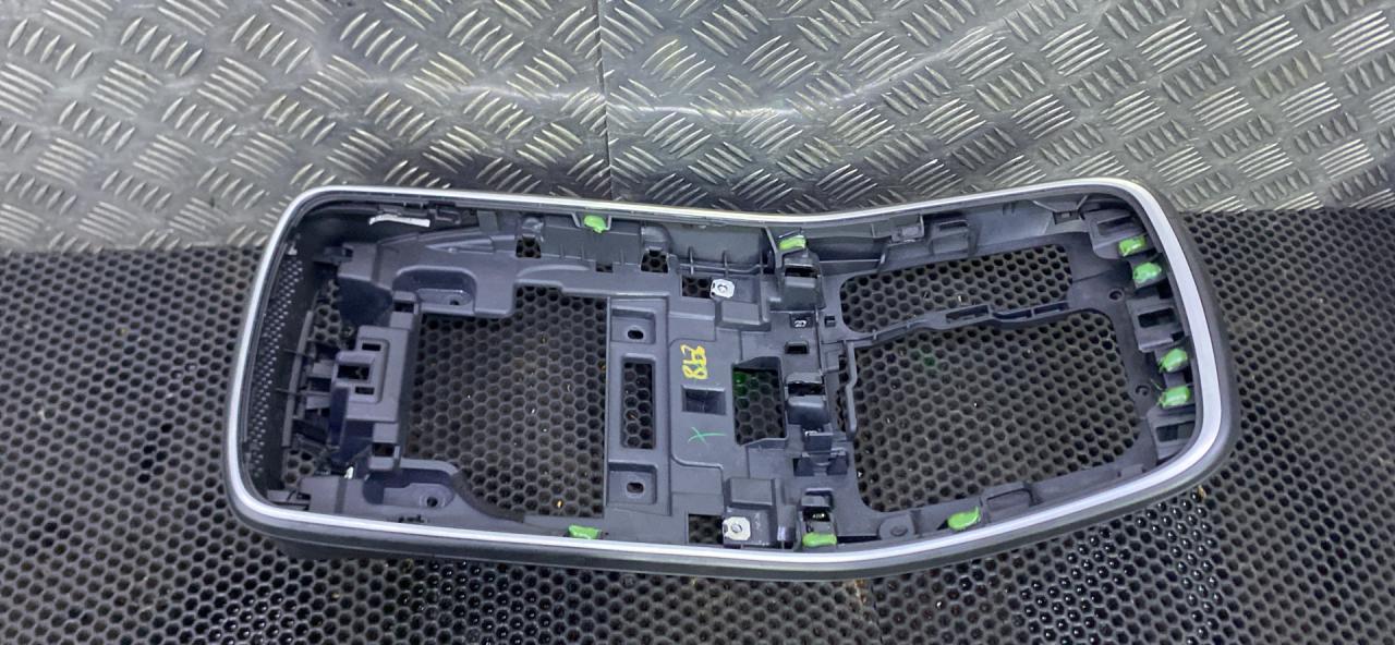 подлокотник Renault Scenic 4 поколение (2016 - 2020), 682607429R - фото №1