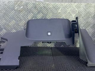 обшивка салона Renault Kadjar 1 поколение 2016, 682622963R